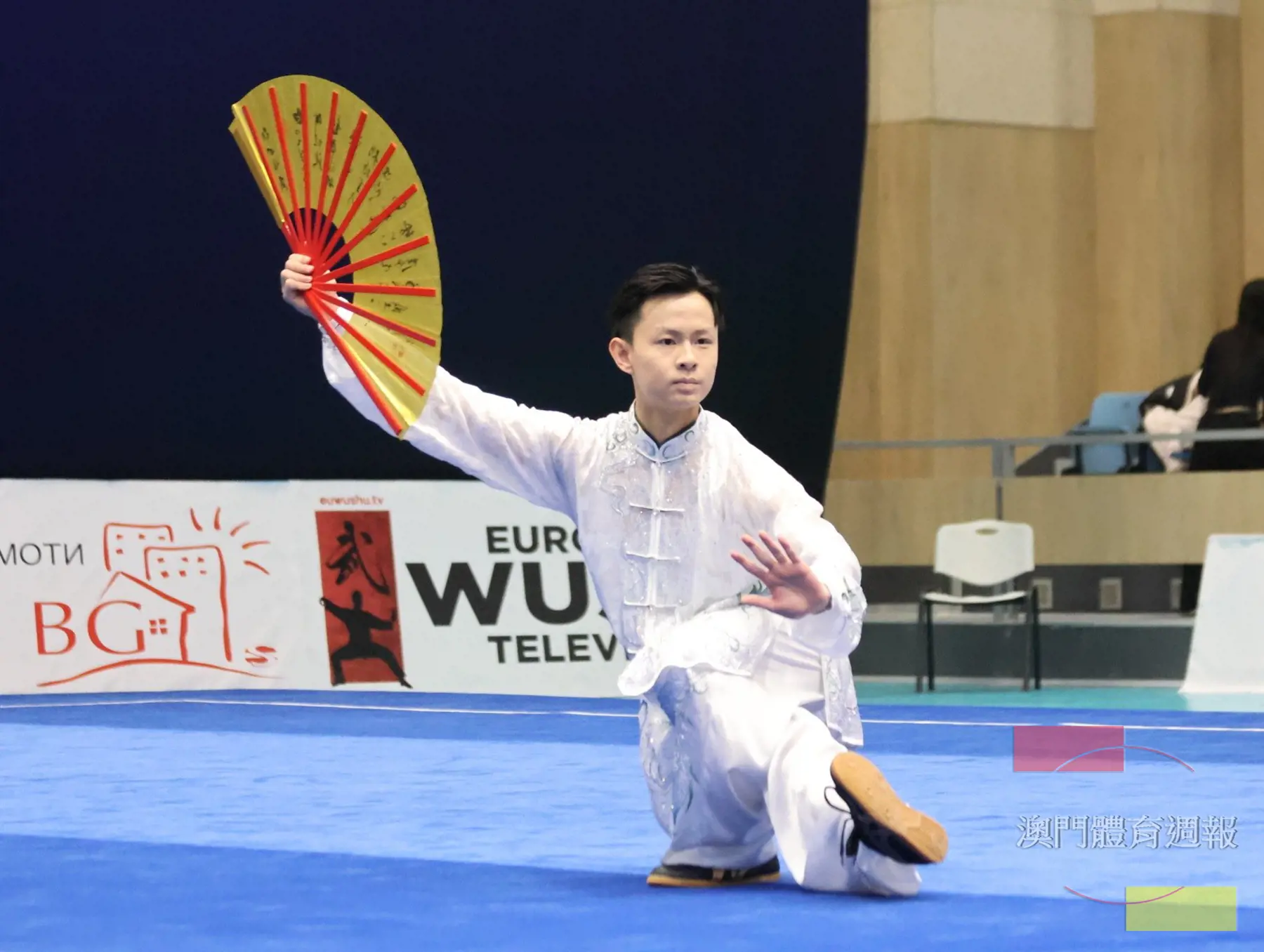 張博睿男子自選太極扇摘銀.jpg