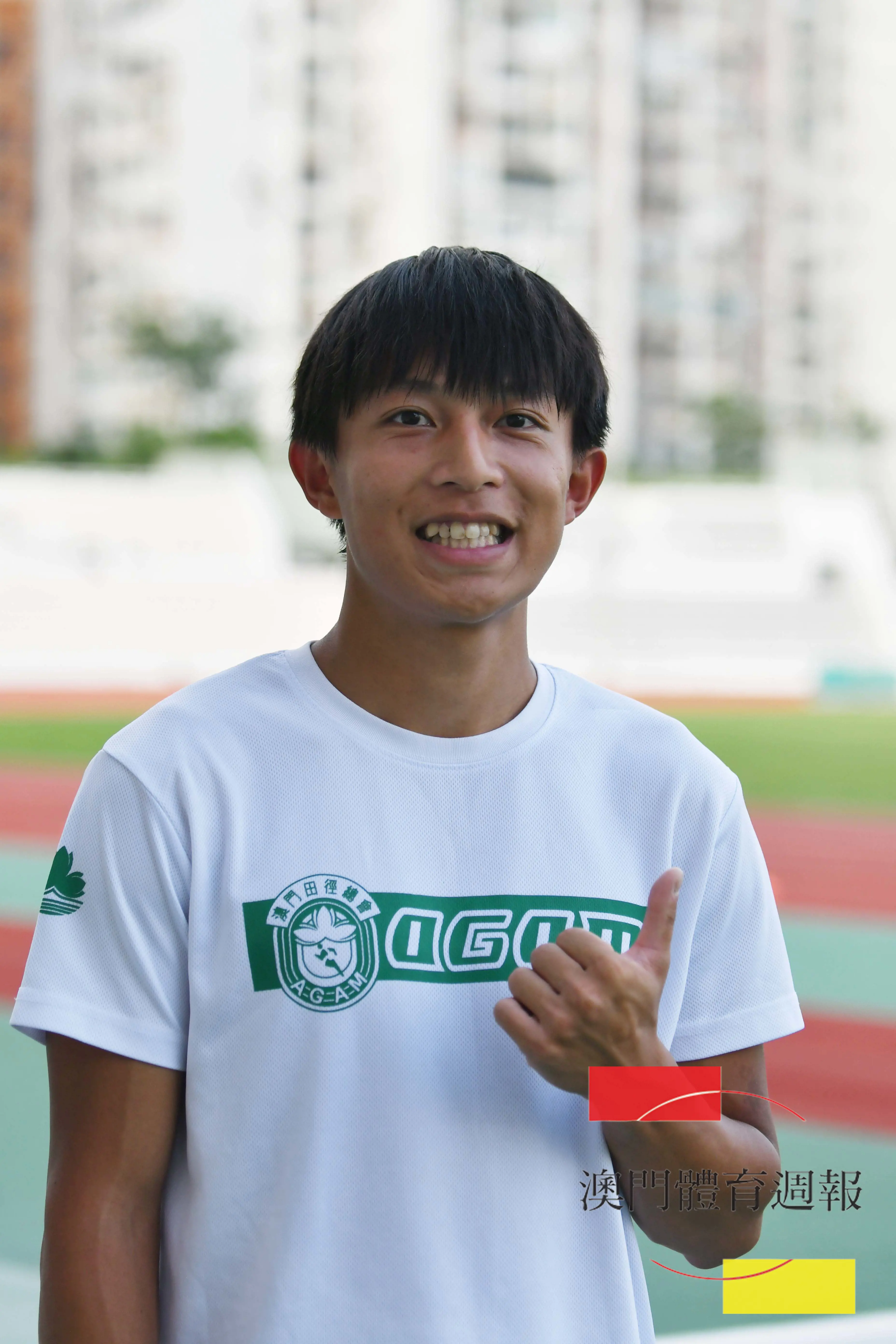 E1.jpg
