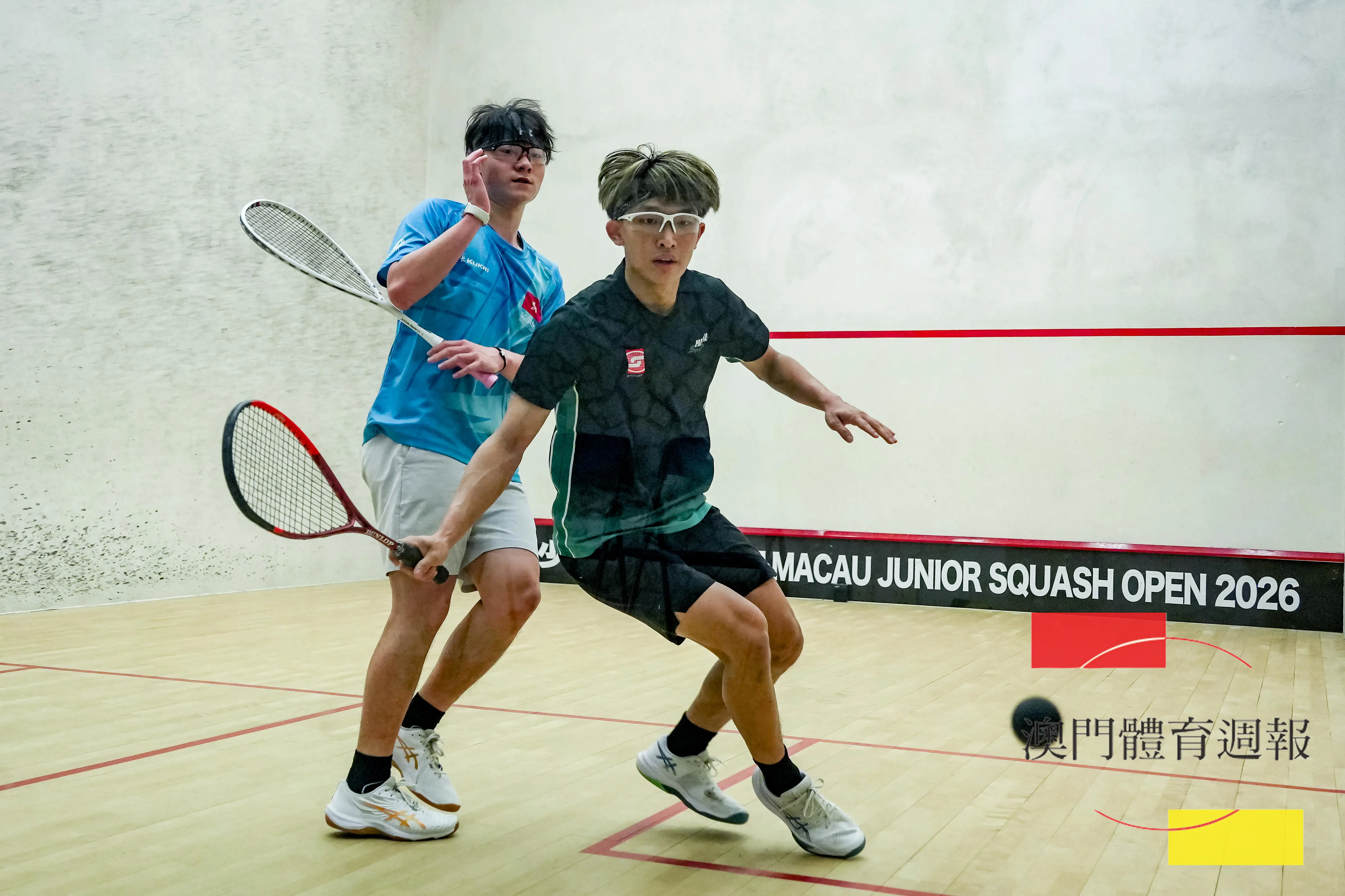 李嘉熙（右）季軍戰直落三局戰勝香港球手黃思諭.jpg
